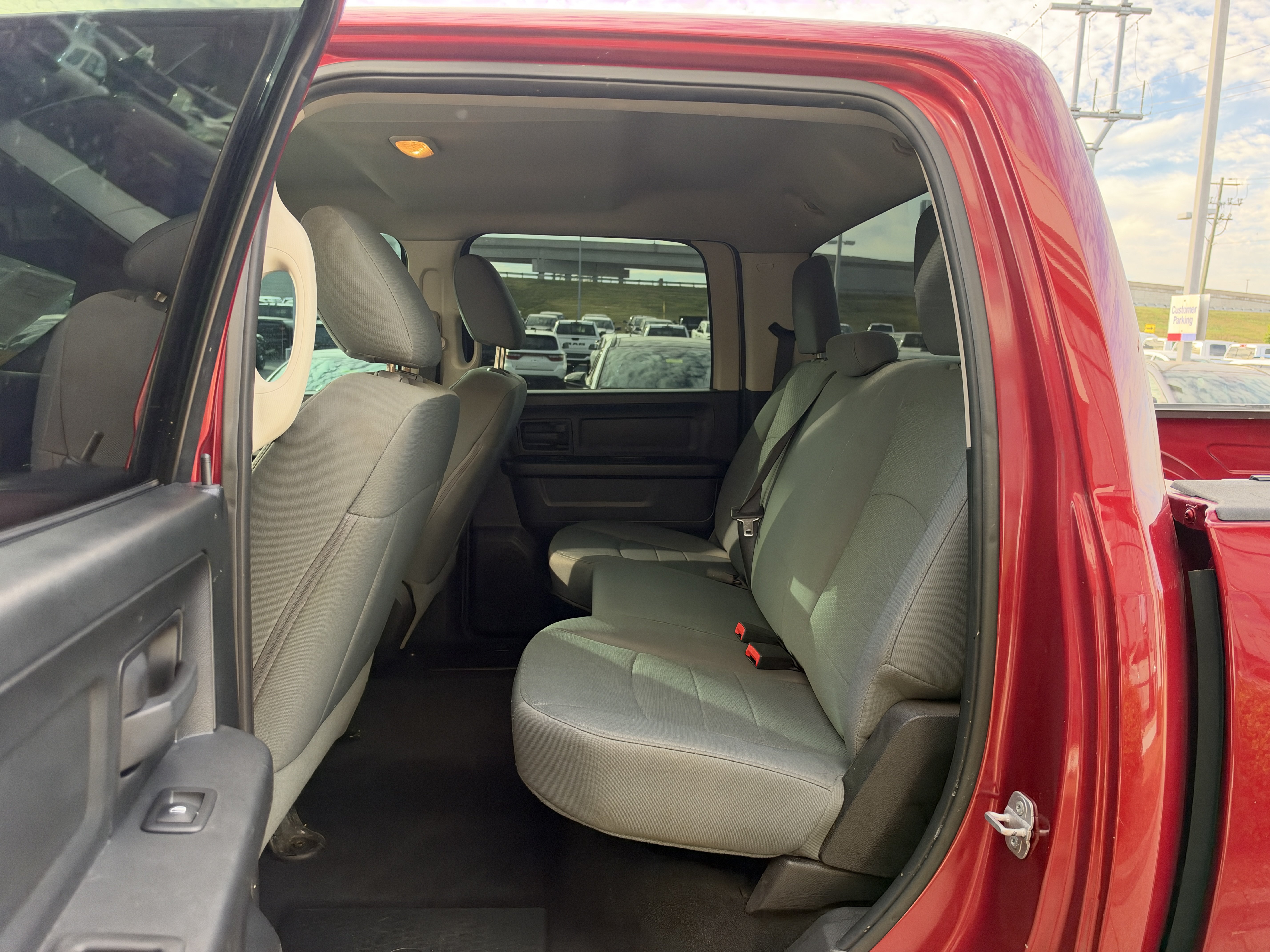 Used 2014 RAM 1500 Express AWD/4WD image 23