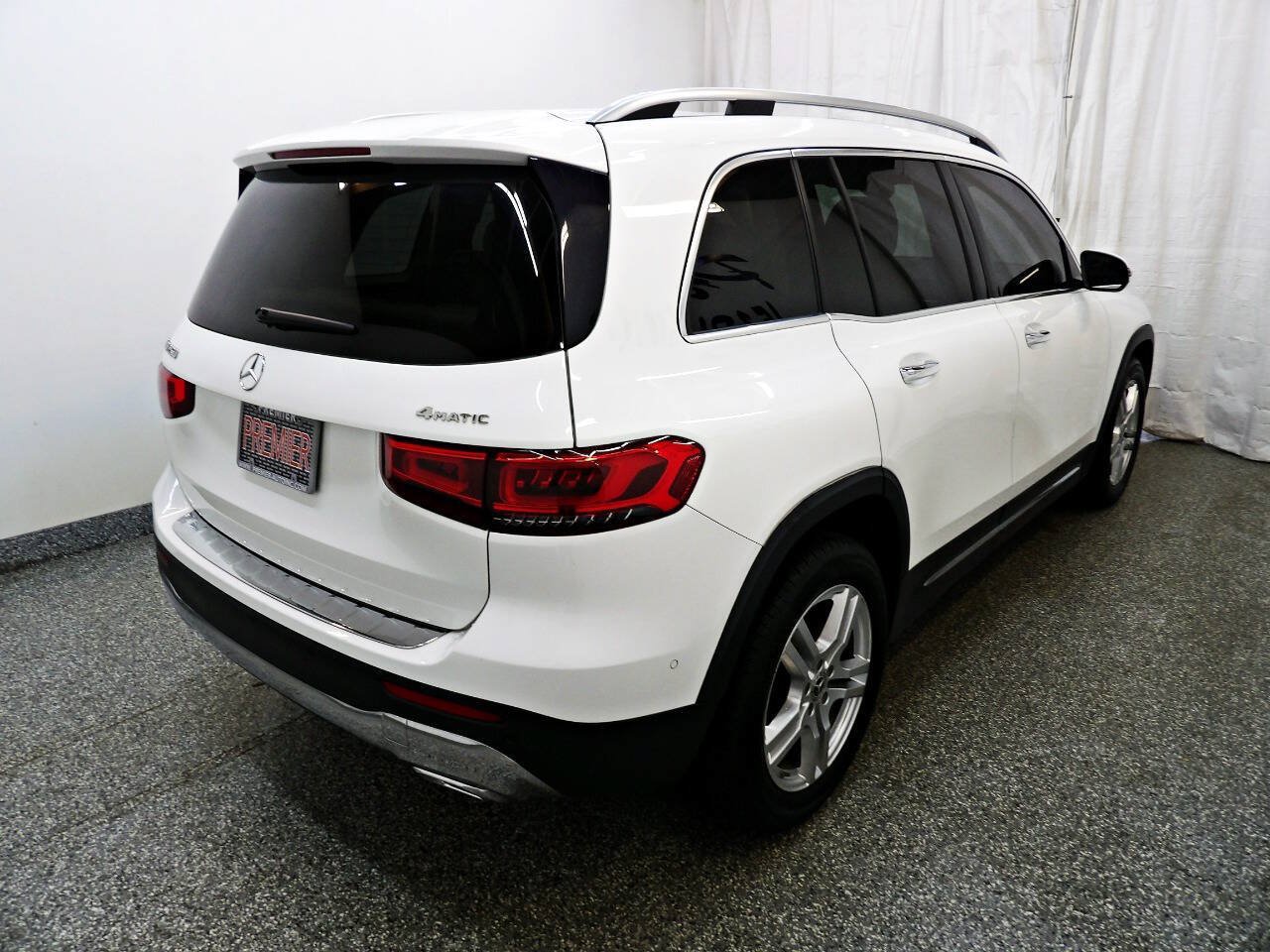Used 2021 Mercedes-Benz GLB 250 4MATIC image 6