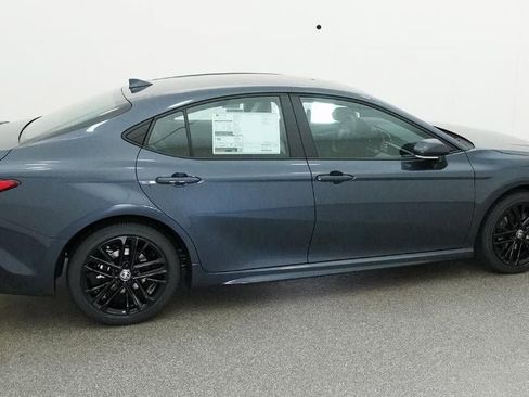 New 2026 Toyota Camry SE image 10