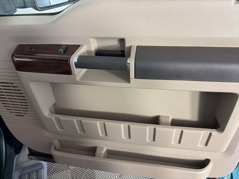 Used 2008 Ford F350 Lariat image 31