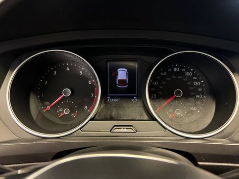 Used 2020 Volkswagen Tiguan S FWD image 18