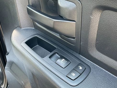 Used 2015 RAM 2500 Tradesman w/ Chrome Appearance Group image 42