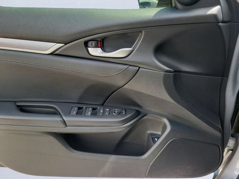 Used 2018 Honda Civic EX-L image 24