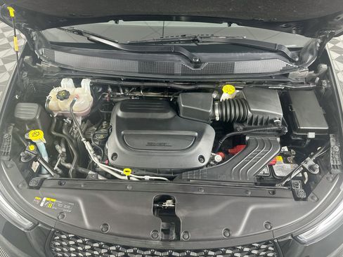 Used 2025 Chrysler Pacifica Limited FWD image 37