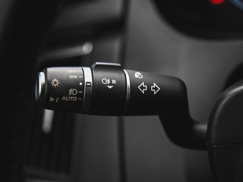 Used 2020 Jaguar E-PACE SE image 25