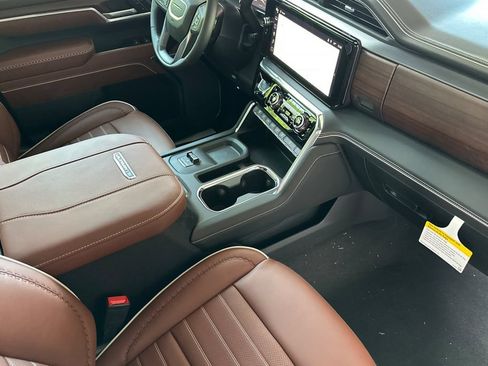 New 2026 GMC Sierra 2500 Denali Ultimate w/ Max Trailering Package AWD/4WD image 15