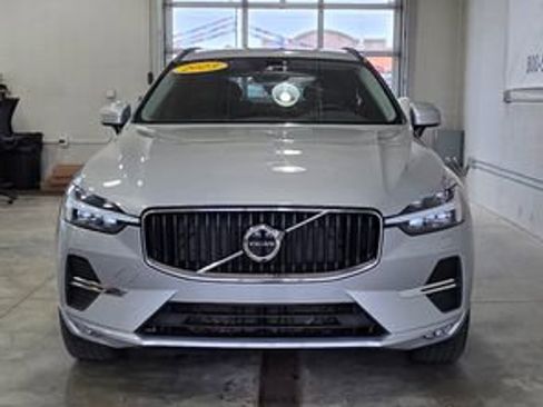 Used 2023 Volvo XC60 B5 Core w/ Climate Package image 10