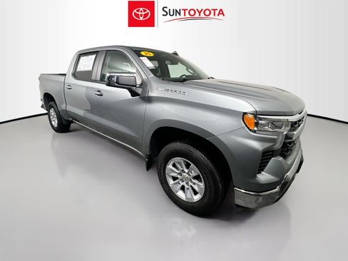 Used 2025 Chevrolet Silverado 1500 LT image 1