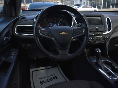 Used 2019 Chevrolet Equinox LT w/ Driver Convenience Package image 14