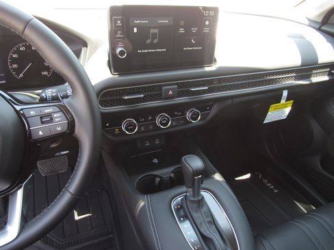 New 2026 Honda HR-V EX-L image 15