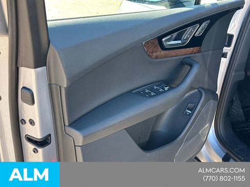 Used 2017 Audi Q7 3.0T Premium Plus image 13