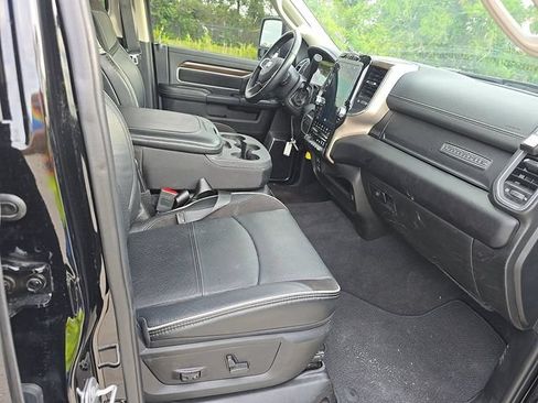Used 2024 RAM 2500 Laramie w/ Safety Group AWD/4WD image 10