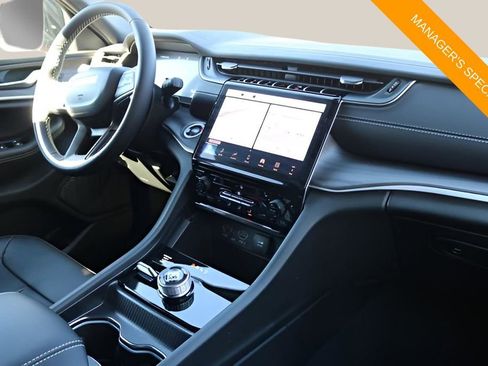 New 2025 Jeep Grand Cherokee Limited AWD/4WD image 19