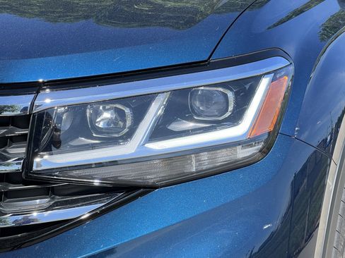 Used 2022 Volkswagen Atlas Cross Sport SE image 7