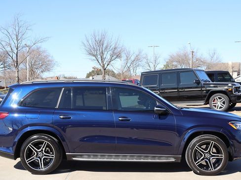 Used 2021 Mercedes-Benz GLS 580 4MATIC image 6