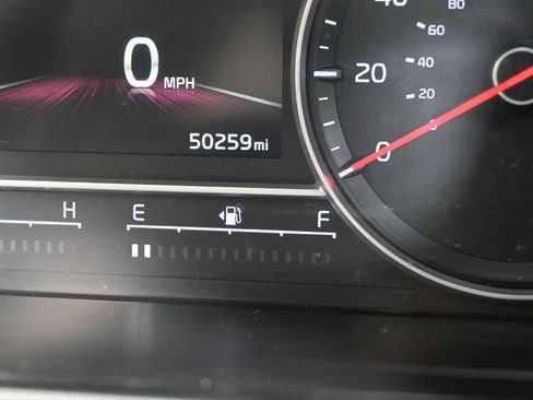 Used 2021 Kia Sorento LX image 29