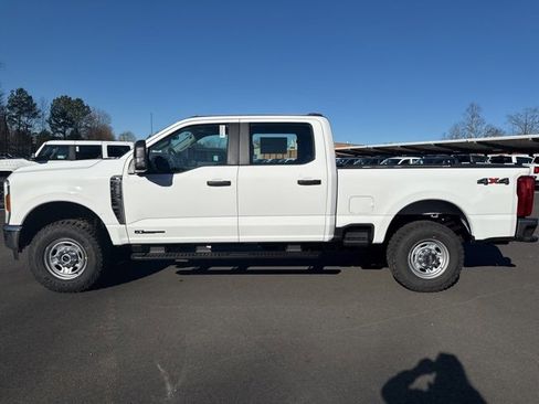 New 2026 Ford F350 XL w/ XL Off-Road Package image 2