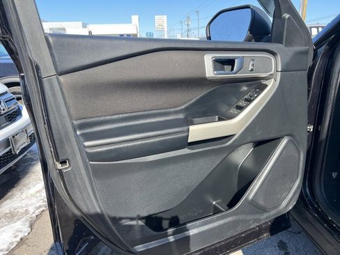 Used 2020 Ford Explorer XLT w/ Comfort Package image 20