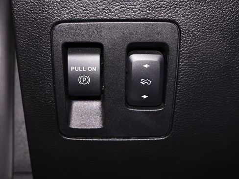 Certified 2018 Ford F150 Lariat w/ Equipment Group 502A Luxury AWD/4WD image 27