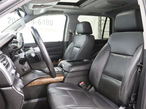 Used 2018 Chevrolet Tahoe Premier AWD/4WD image 12