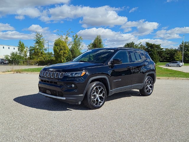 Used 2024 Jeep Compass Limited AWD/4WD image 1