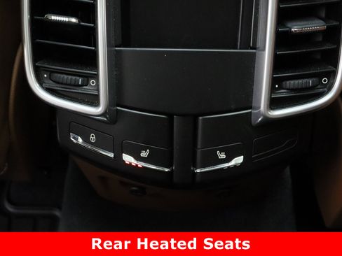 Used 2016 Porsche Cayenne image 31