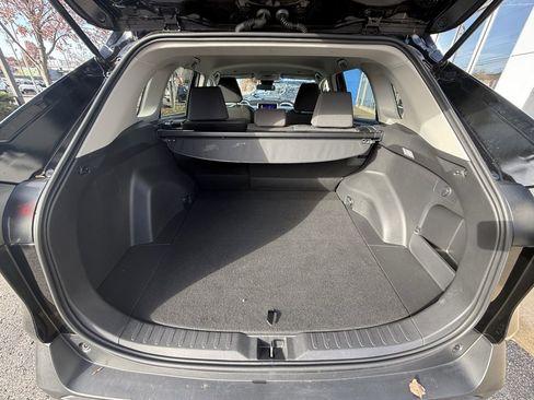 Used 2025 Toyota RAV4 XLE image 33