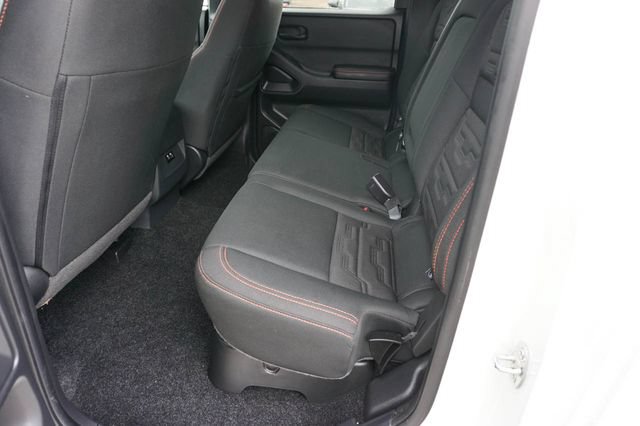 Used 2026 Nissan Frontier PRO-4X AWD/4WD image 14