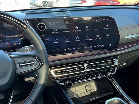 New 2026 Chevrolet Traverse RS w/ LPO, Floor Liner Package image 7