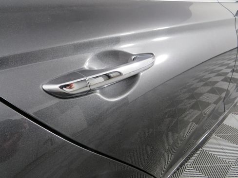 Used 2019 Genesis G70 2.0T Advanced AWD/4WD image 31