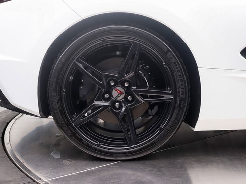 Used 2021 Chevrolet Corvette Stingray Convertible w/ 1LT RWD image 24