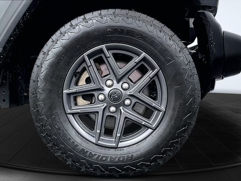 Used 2024 Jeep Wrangler Unlimited Sport AWD/4WD image 34