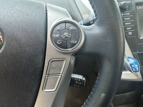 Used 2013 Toyota Prius V Five FWD image 19