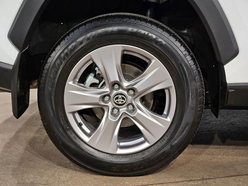 Used 2024 Toyota RAV4 XLE image 17