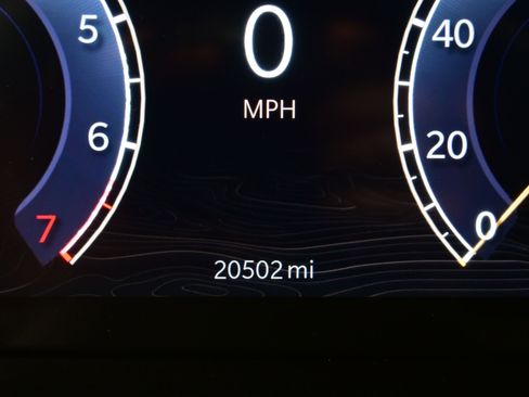 Used 2023 Jeep Grand Cherokee Limited image 25