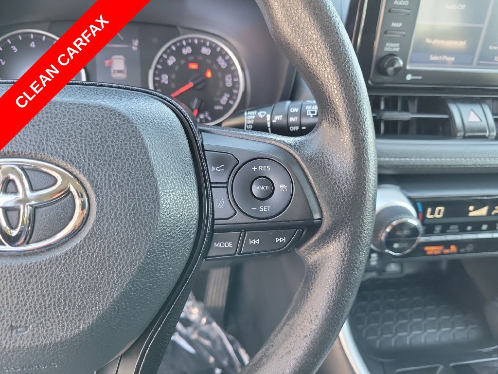Used 2021 Toyota RAV4 XLE w/ Carpet Mat Package (TMS) FWD image 27