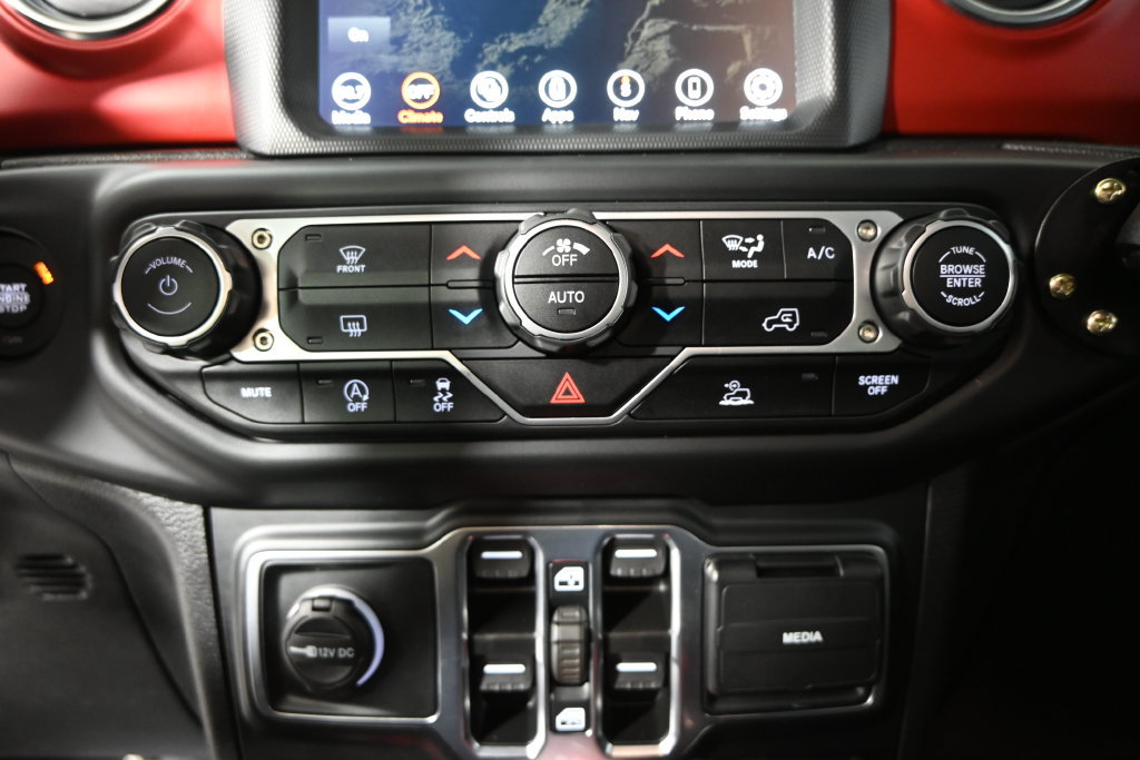Used 2023 Jeep Gladiator Rubicon AWD/4WD image 32