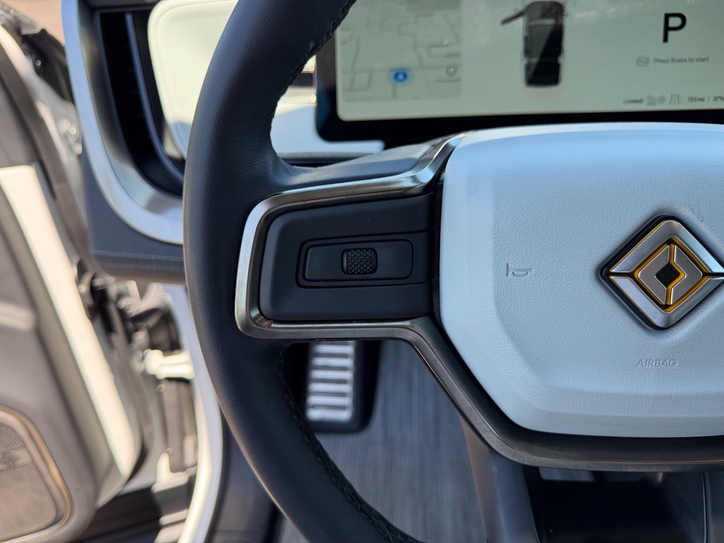 Used 2024 Rivian R1S Adventure Dual AWD/4WD image 17