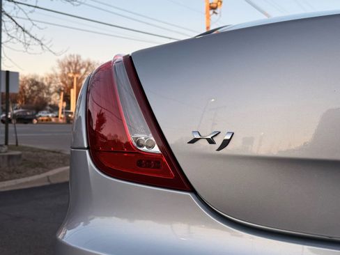 Used 2015 Jaguar XJ Supercharged image 12