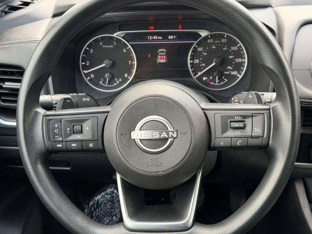 Used 2024 Nissan Rogue S FWD image 18