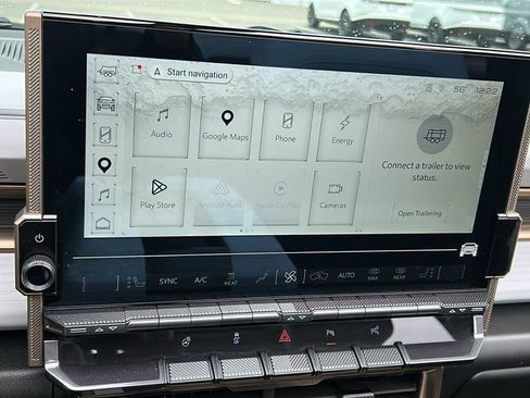 Used 2025 GMC Hummer EV 3X AWD/4WD image 16