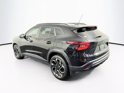 Used 2024 Chevrolet Trax RS w/ Sunroof Package FWD image 5