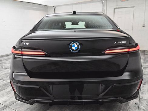 Used 2023 BMW i7 xDrive60 w/ Executive Package 2 image 5