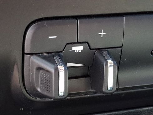 Used 2018 RAM 3500 Tradesman AWD/4WD image 24