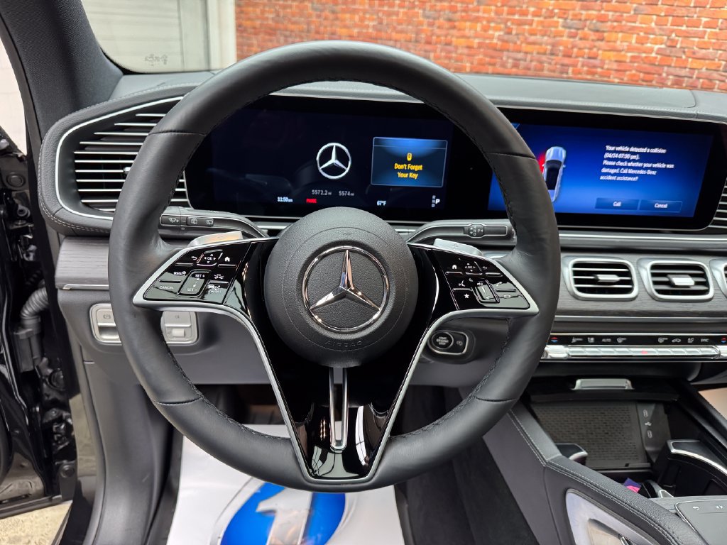 Used 2025 Mercedes-Benz GLS 450 4MATIC image 13