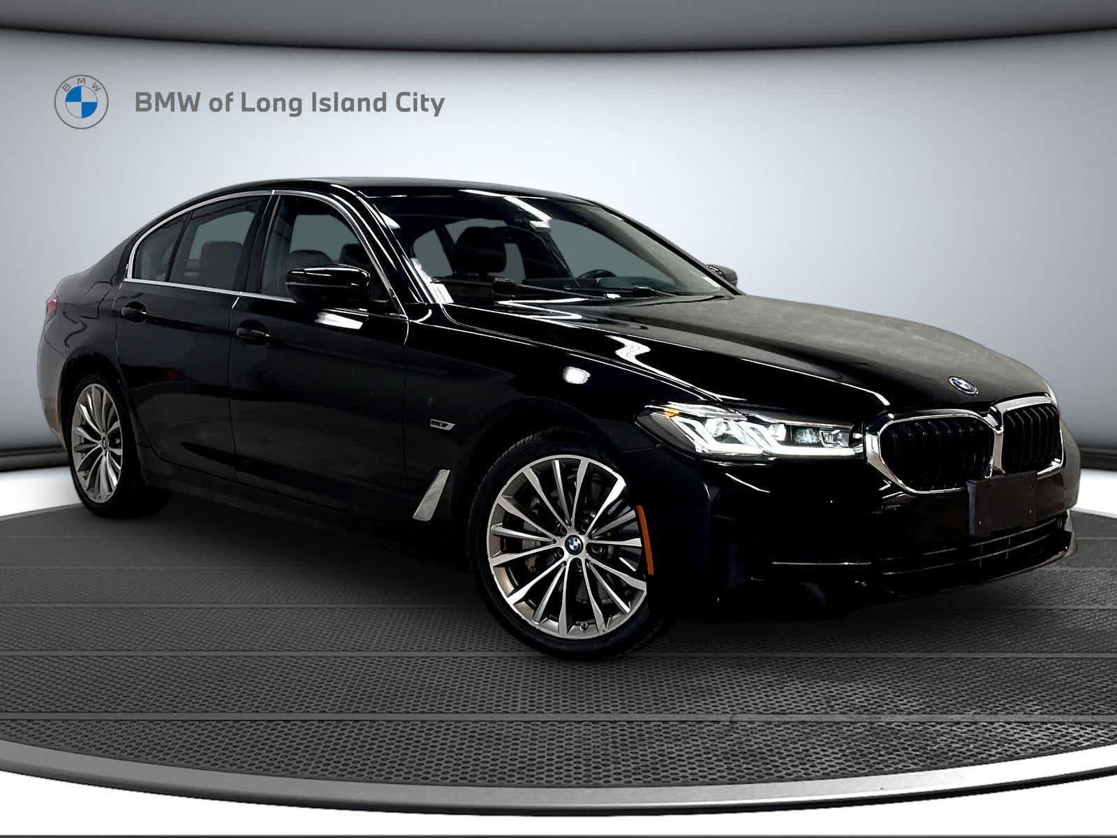 Used 2023 BMW 530e xDrive w/ Premium Package AWD/4WD image 3