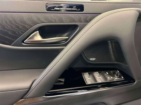 New 2026 Lexus LX 700h Luxury image 14