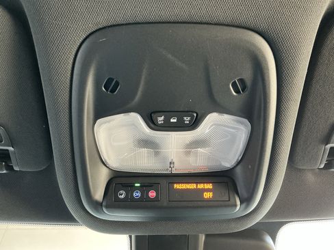 Used 2022 Chevrolet TrailBlazer RS image 17