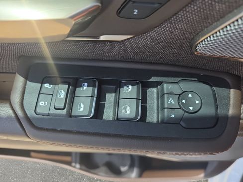 Used 2025 RAM 1500 Limited AWD/4WD image 26