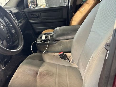 Used 2017 RAM 1500 Express RWD image 8